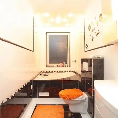 Homely Near Metro Station هانوفر